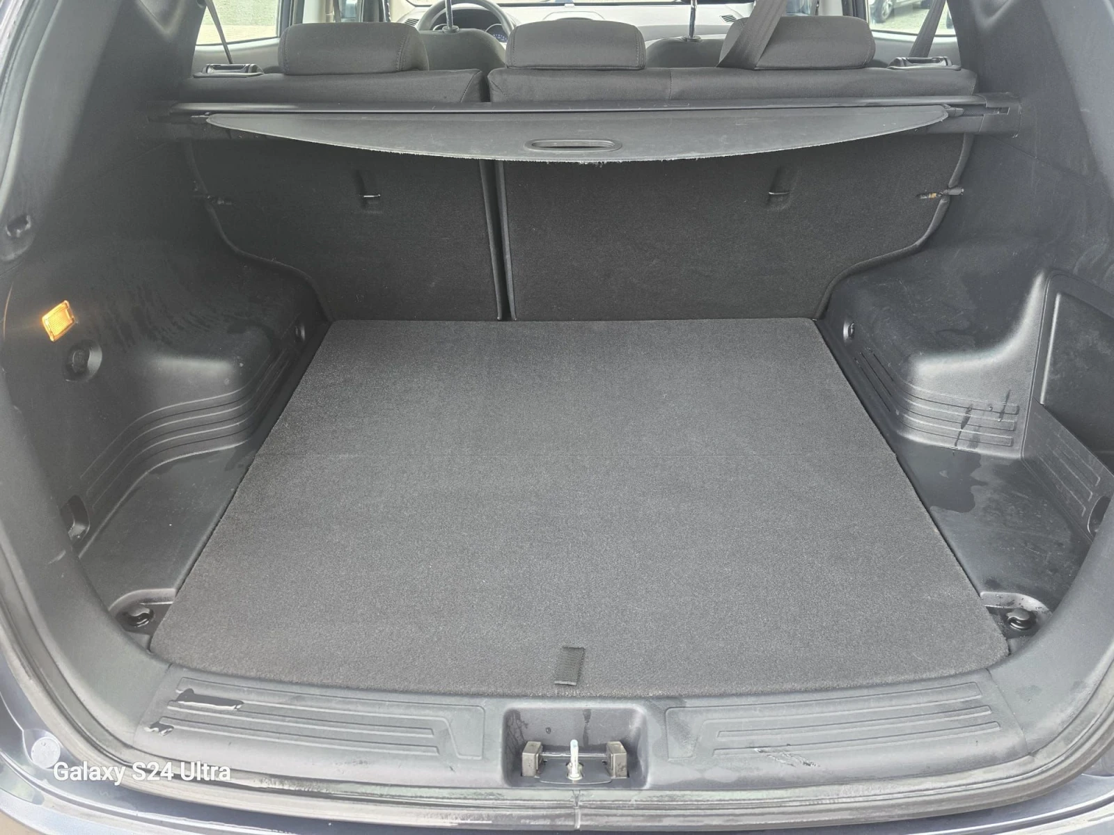 Hyundai IX35 1.7CRDI, снимка 13 - Автомобили и джипове - 53933091