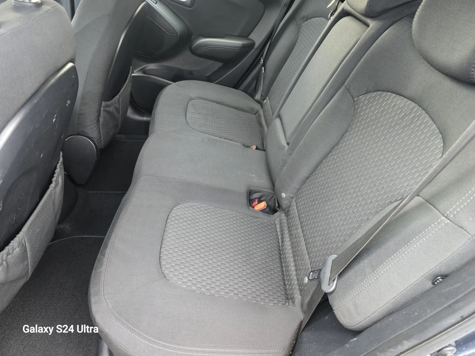 Hyundai IX35 1.7CRDI, снимка 12 - Автомобили и джипове - 53933091