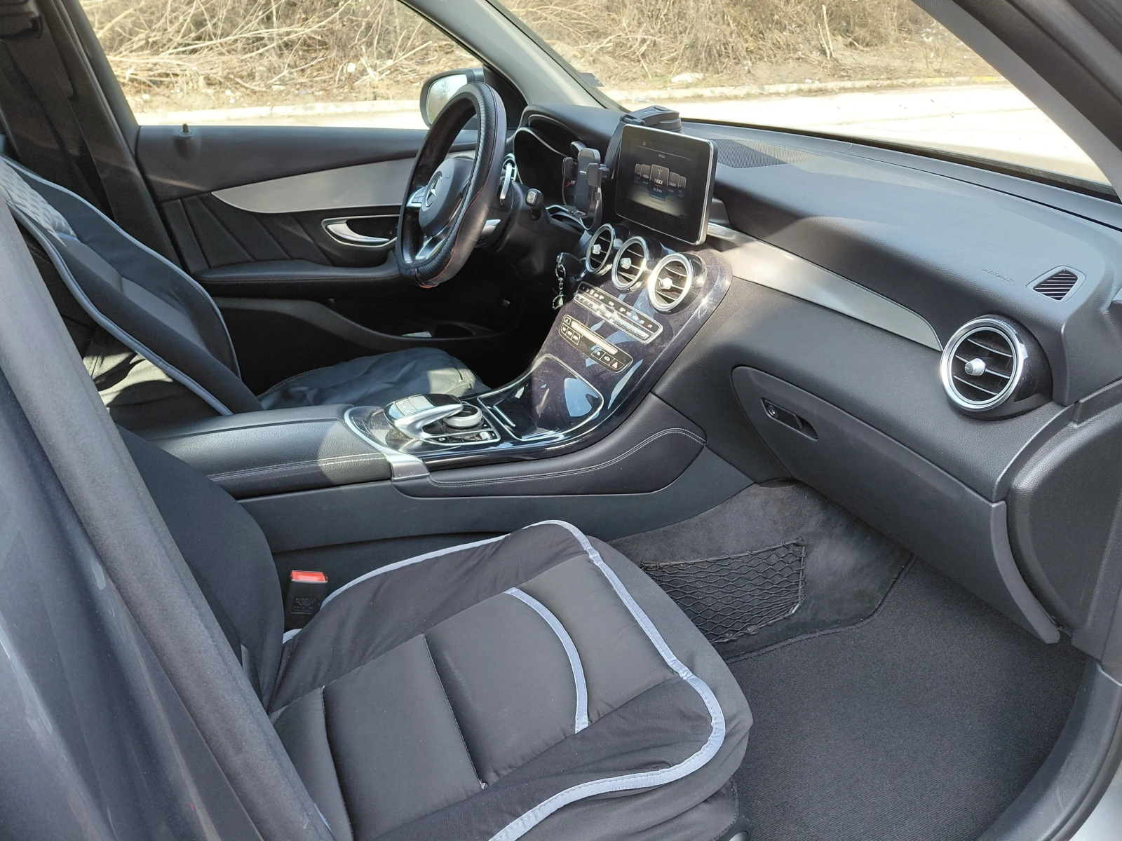 Mercedes-Benz GLC 220 СУВ, снимка 7 - Автомобили и джипове - 54000986