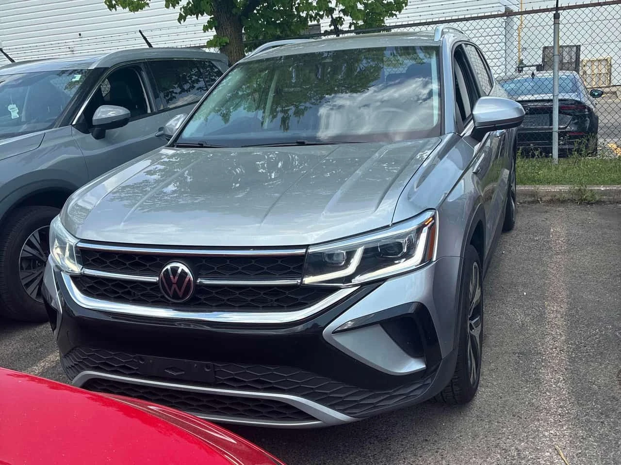 VW Taos * Highline * АВТОКРЕДИТ БЕЗ ПЪРВОНАЧАЛНА ВНОСКА* , снимка 6 - Автомобили и джипове - 54803161