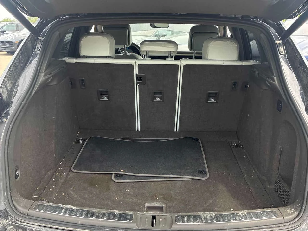 Porsche Macan * S * ГЛАВНО ПРЕДСТАВИТЕЛСТВО НА PORSCHE, снимка 13 - Автомобили и джипове - 54906829