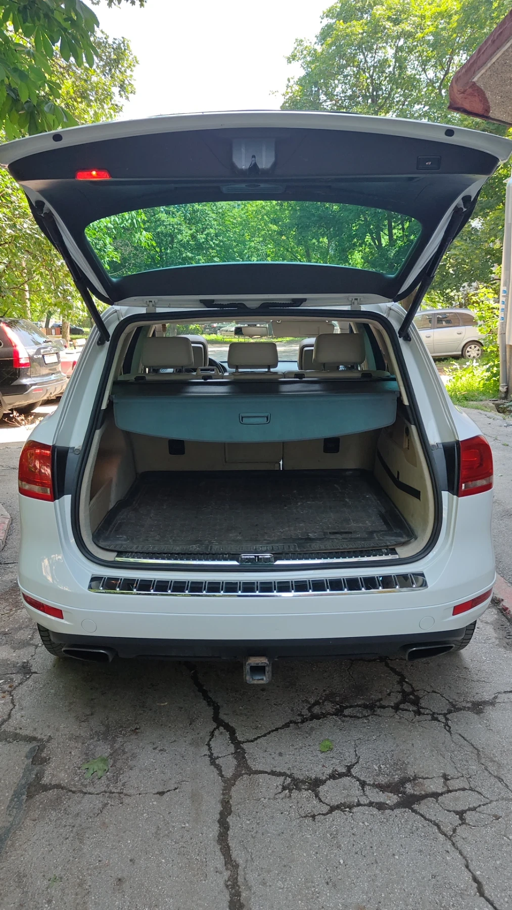 VW Touareg, снимка 3 - Автомобили и джипове - 55392671