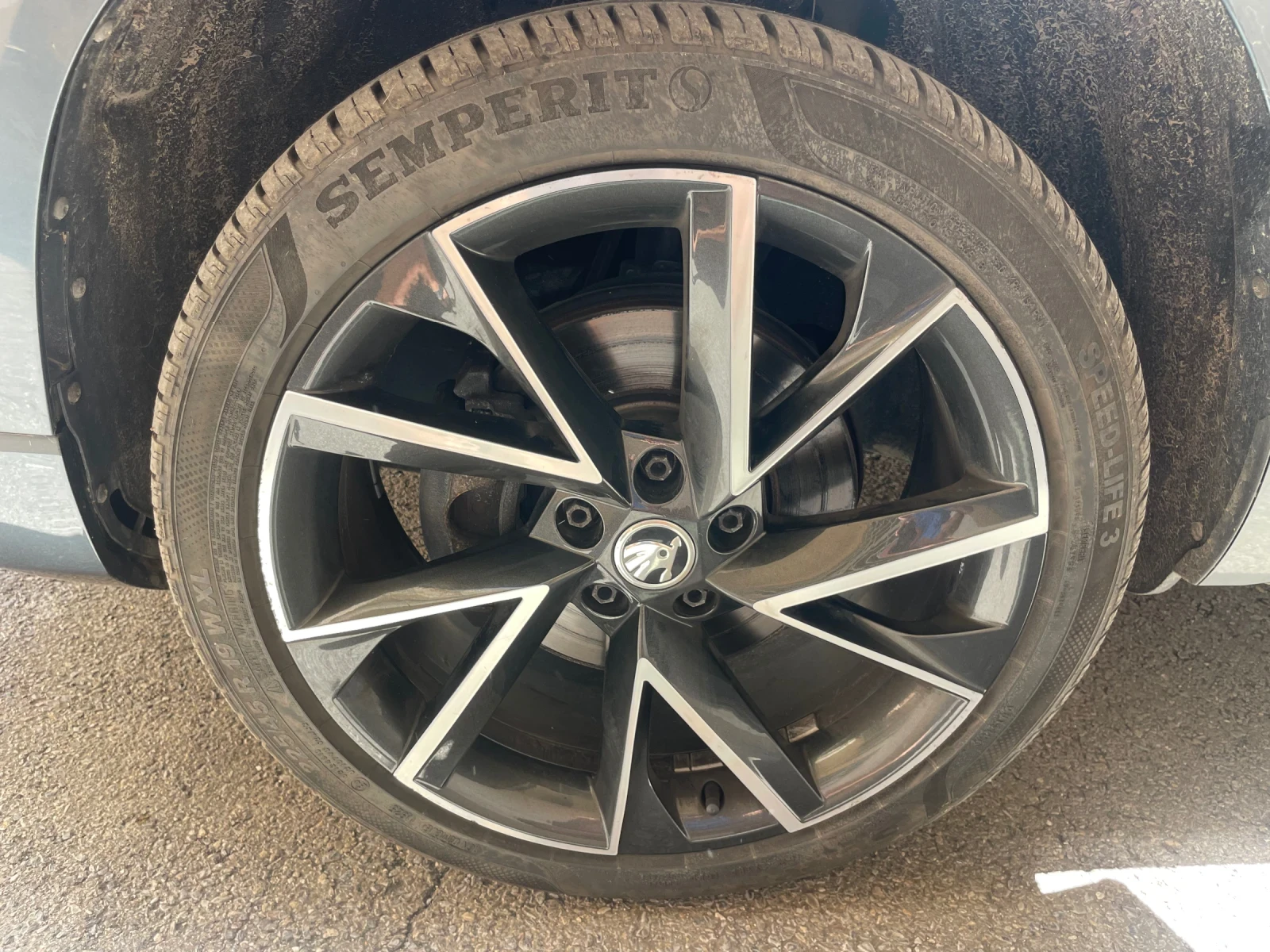 Skoda Karoq Sportline 2.0 TSI 190ps, снимка 13 - Автомобили и джипове - 55420327