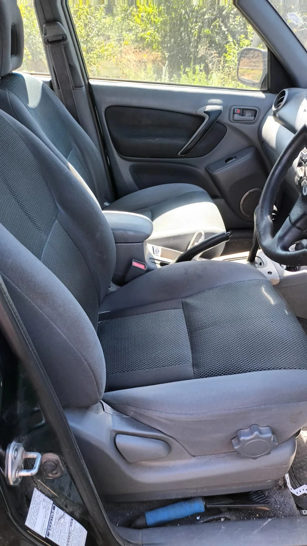 Toyota Rav4 2.0 газ десен волан автомат, снимка 8 - Автомобили и джипове - 56005318