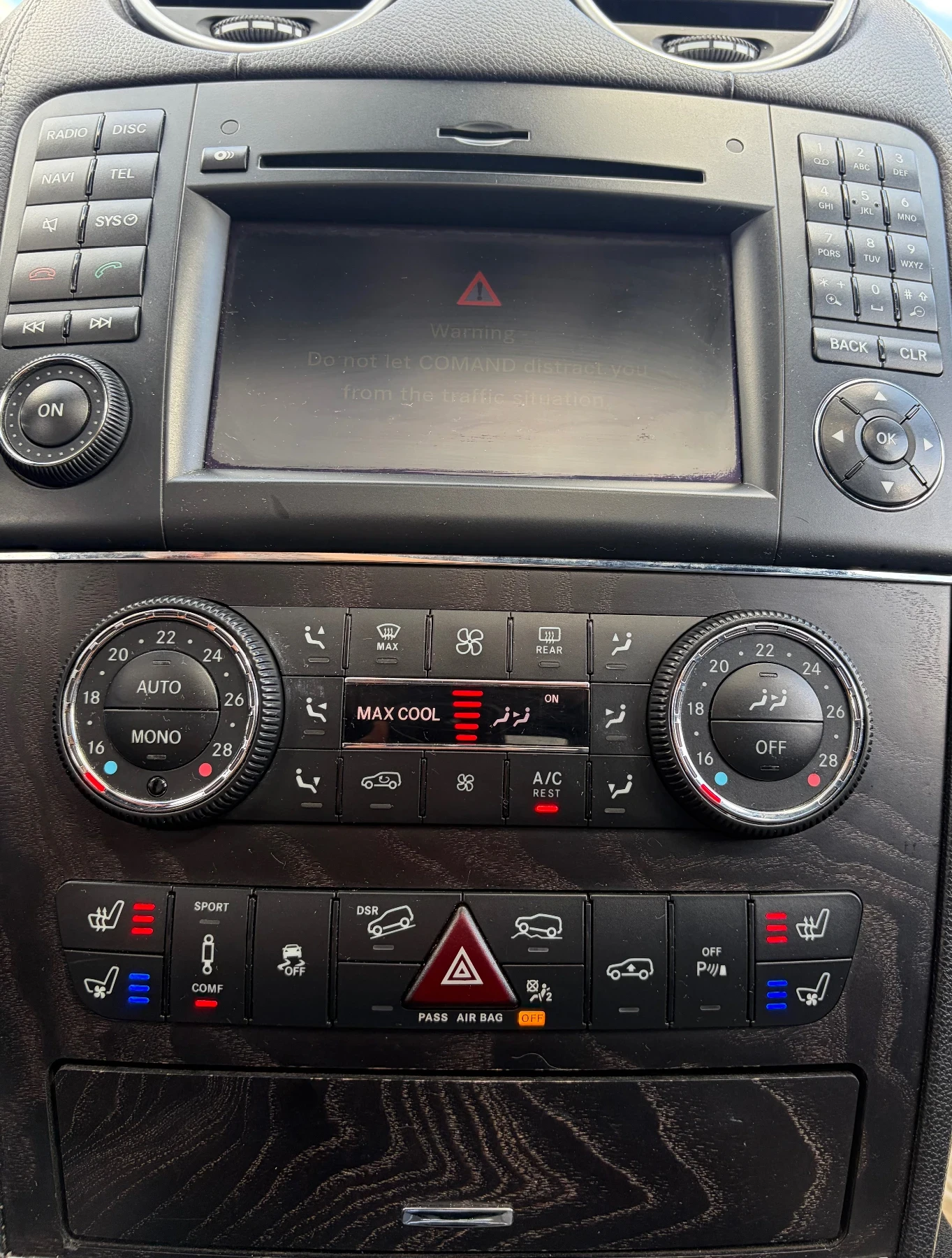Mercedes-Benz GL 550, снимка 15 - Автомобили и джипове - 56182090