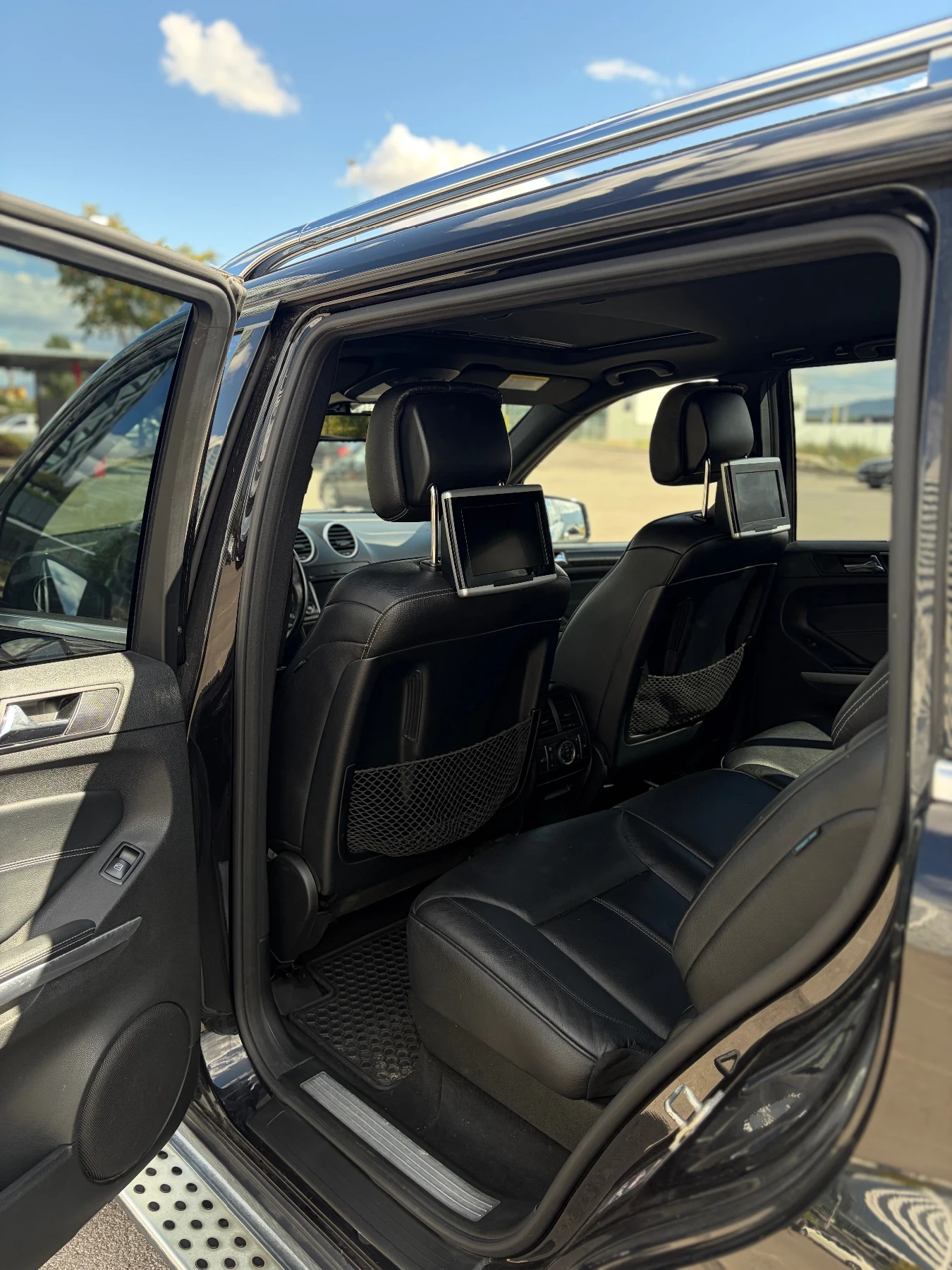 Mercedes-Benz GL 550, снимка 7 - Автомобили и джипове - 56182090