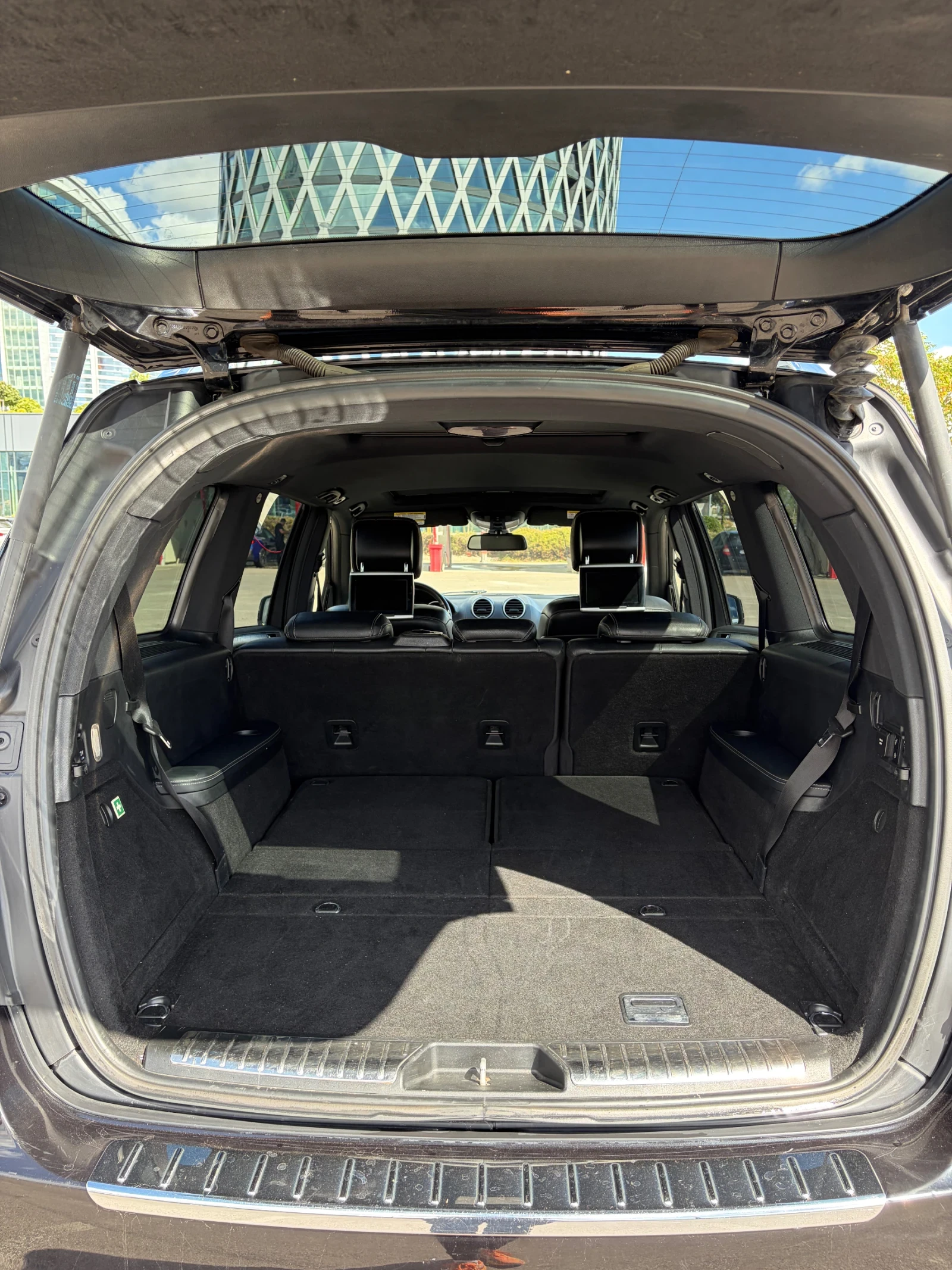 Mercedes-Benz GL 550, снимка 6 - Автомобили и джипове - 56182090