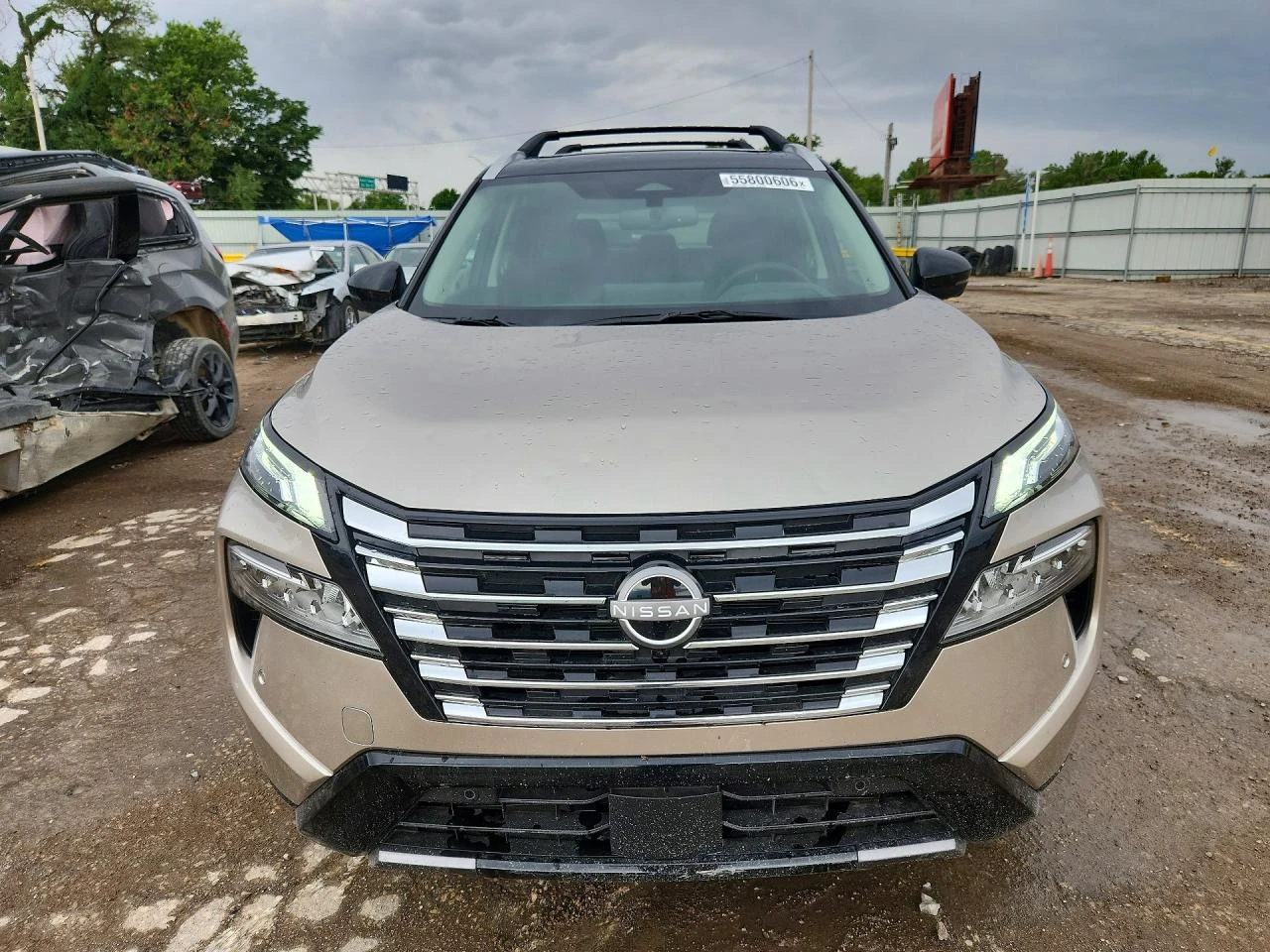 Nissan Rogue 1.5l Platinum, снимка 5 - Автомобили и джипове - 56225708