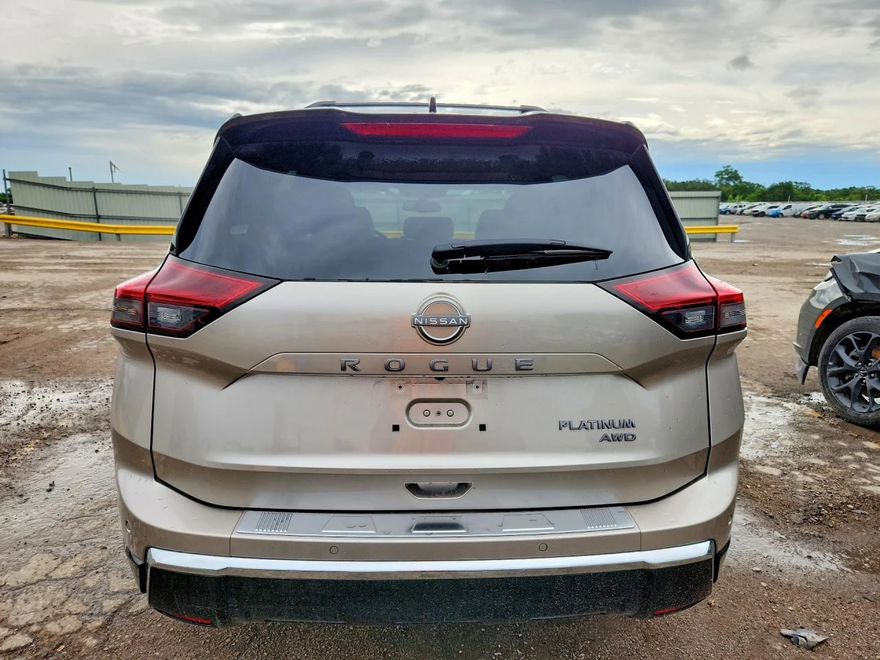 Nissan Rogue 1.5l Platinum, снимка 6 - Автомобили и джипове - 56225708