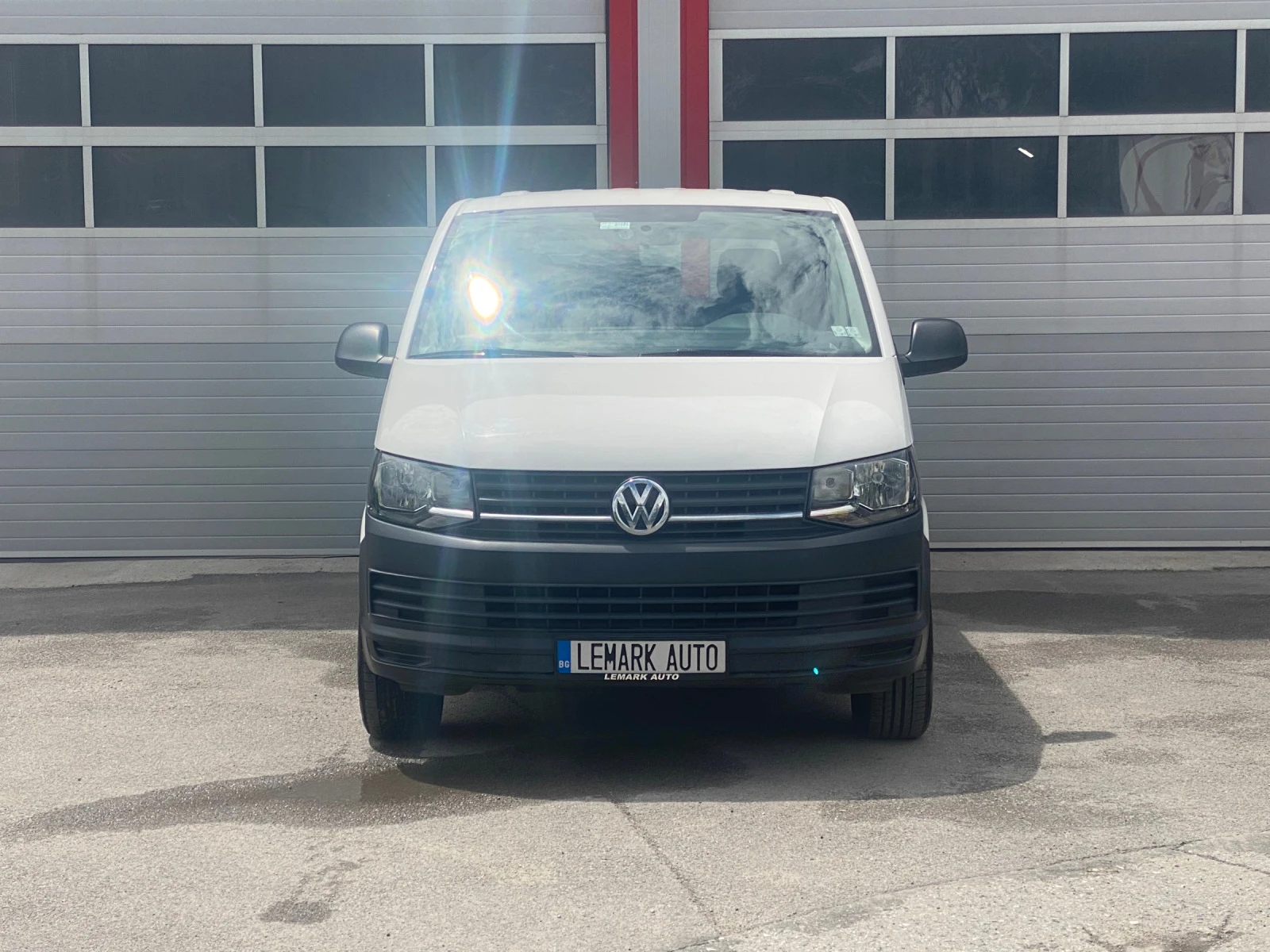 VW Transporter 2.0TDI KLIMATIK EVRO 6B 9-MEСТЕН | Mobile.bg — изображение 1