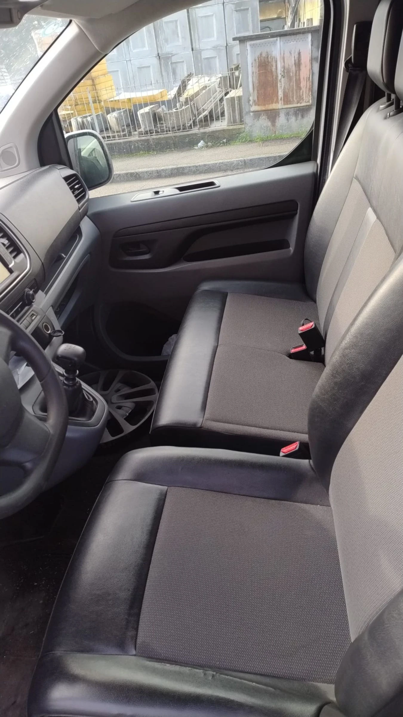 Opel Vivaro 2, 0 122кс - изображение 8