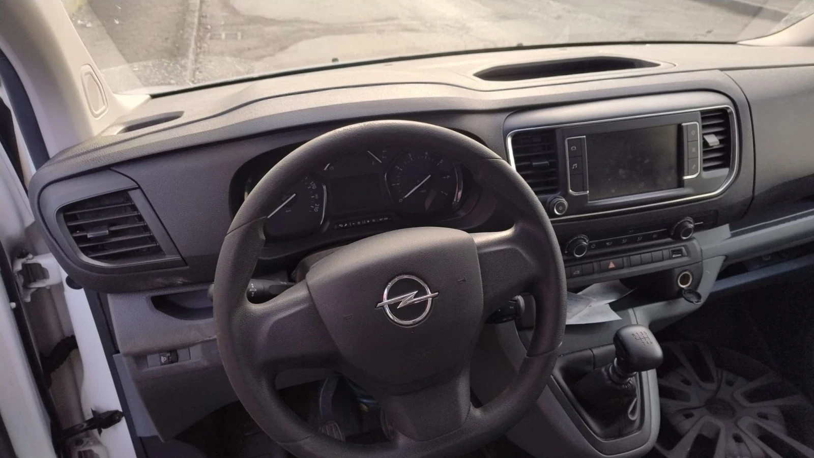 Opel Vivaro 2, 0 122кс - изображение 5