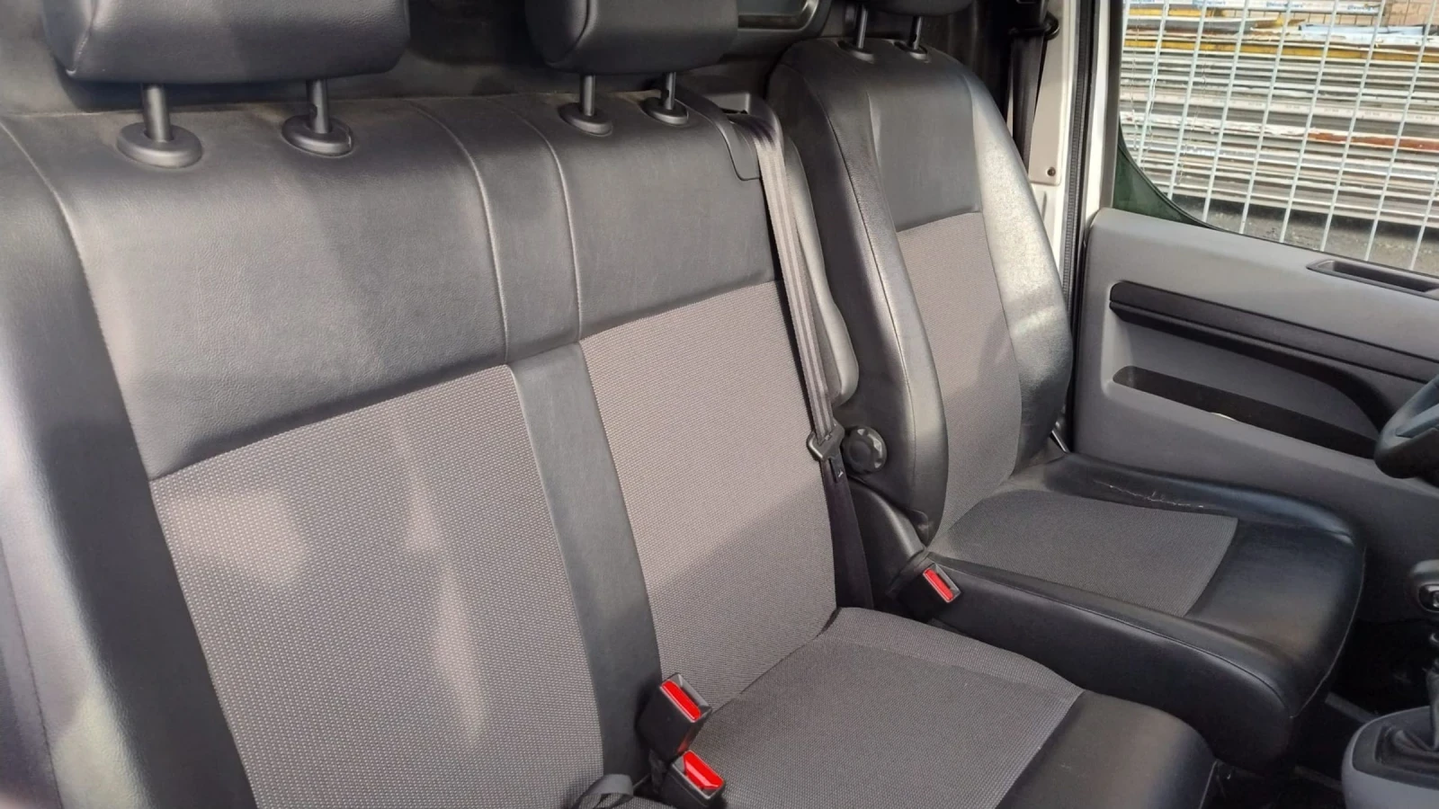 Opel Vivaro 2, 0 122кс - изображение 9