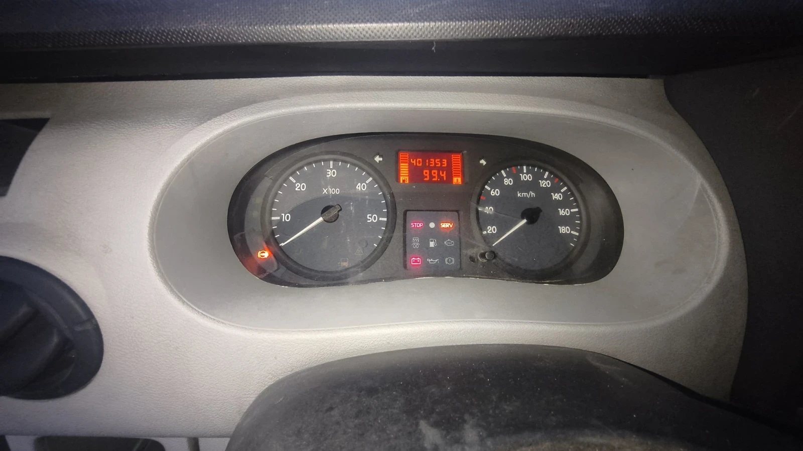 Renault Master, снимка 8 - Бусове и автобуси - 56402933