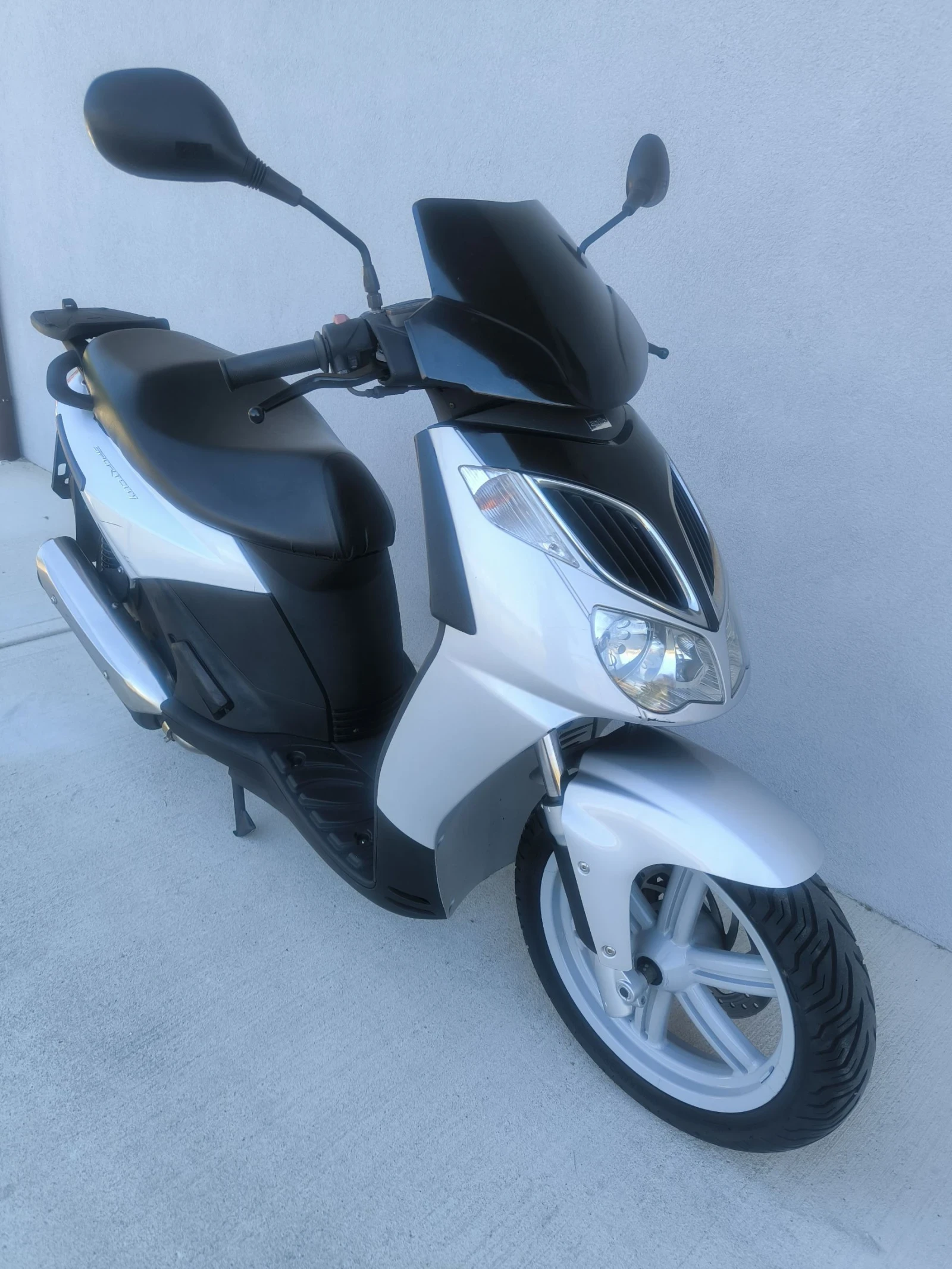 Aprilia 200 Sport City - изображение 7
