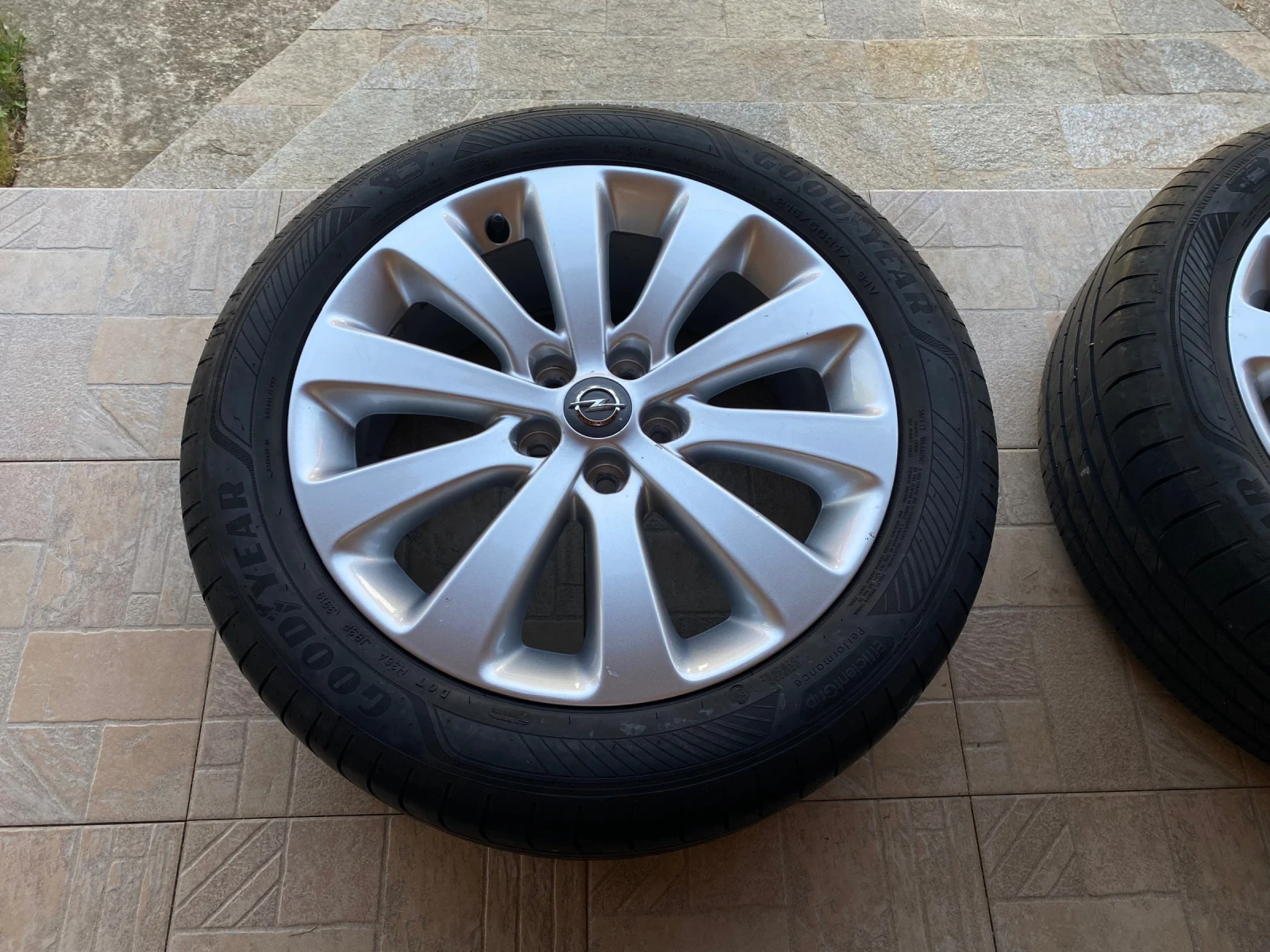   215/50R17  Opel Astra | Mobile.bg   6