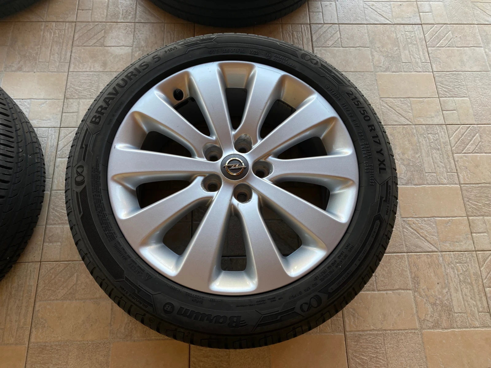    215/50R17  Opel Astra | Mobile.bg   3