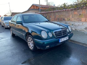 Mercedes-Benz E 230 АГУ, снимка 5