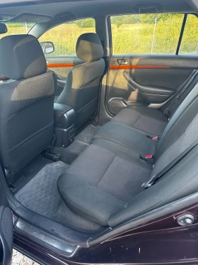 Toyota Avensis D-4D Facelift | Mobile.bg    12