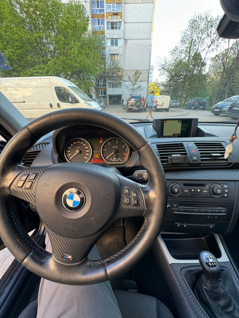 BMW 118 2.0, снимка 8 - Автомобили и джипове - 43478524