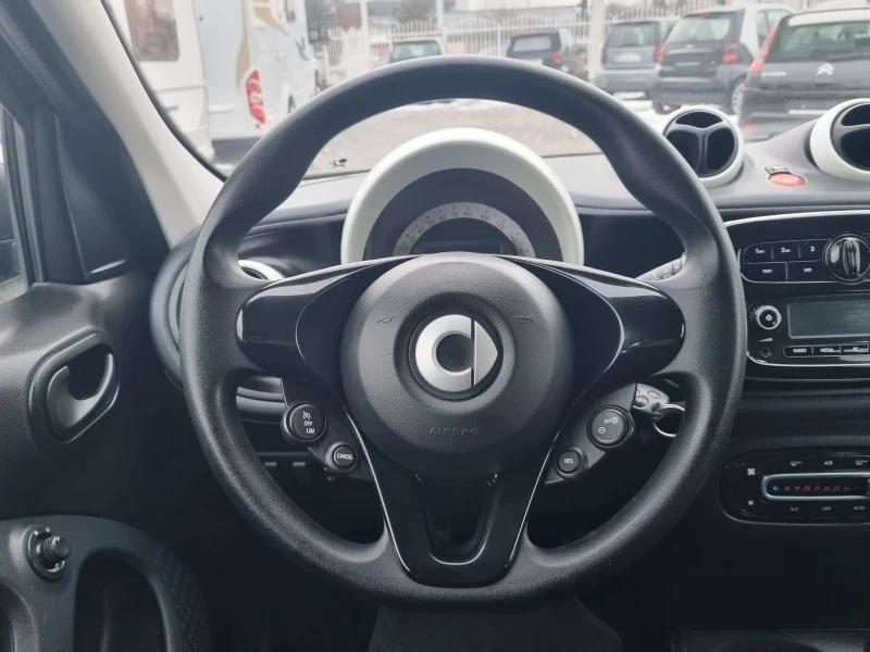 Smart Forfour 1.0, EURO 6B, снимка 9 - Автомобили и джипове - 43820294