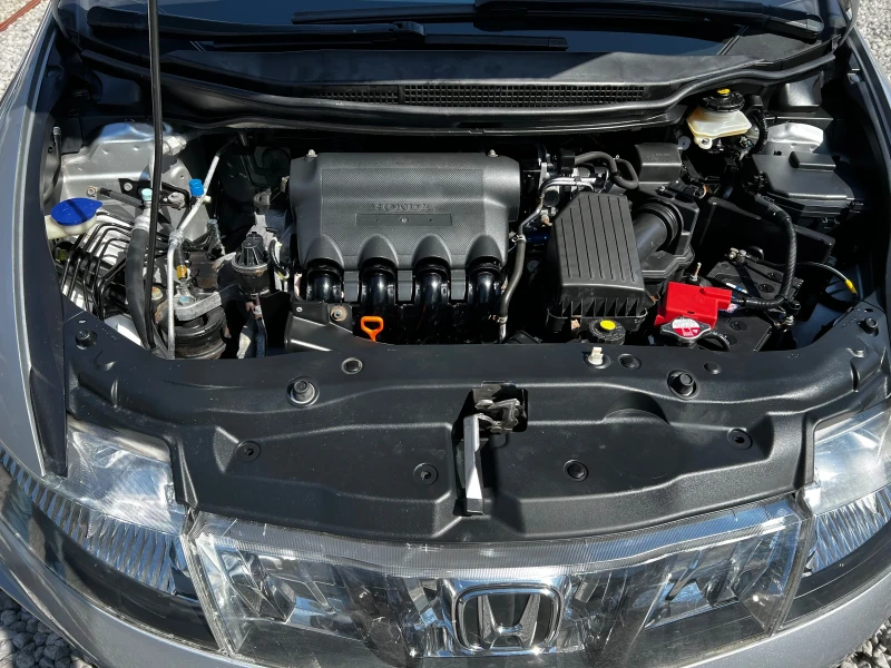 Honda Civic 1, 4i АВТОМАТИК!, снимка 14 - Автомобили и джипове - 44892446