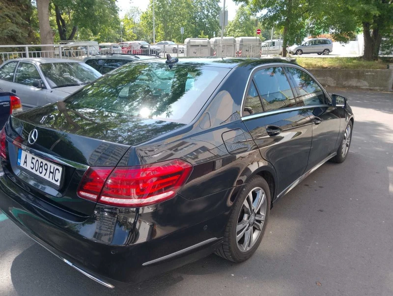 Mercedes-Benz E 200, снимка 4 - Автомобили и джипове - 45765389