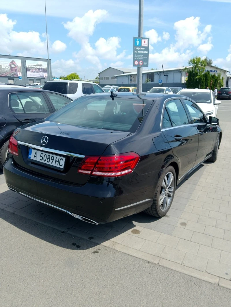 Mercedes-Benz E 200, снимка 12 - Автомобили и джипове - 45765389