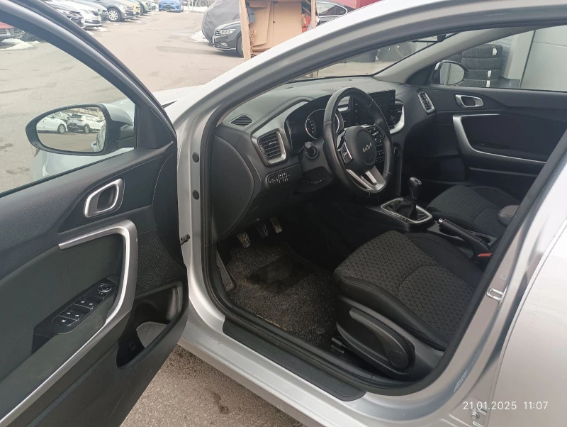 Kia Ceed 1.5 T-gdi Comfort, снимка 9 - Автомобили и джипове - 48770254