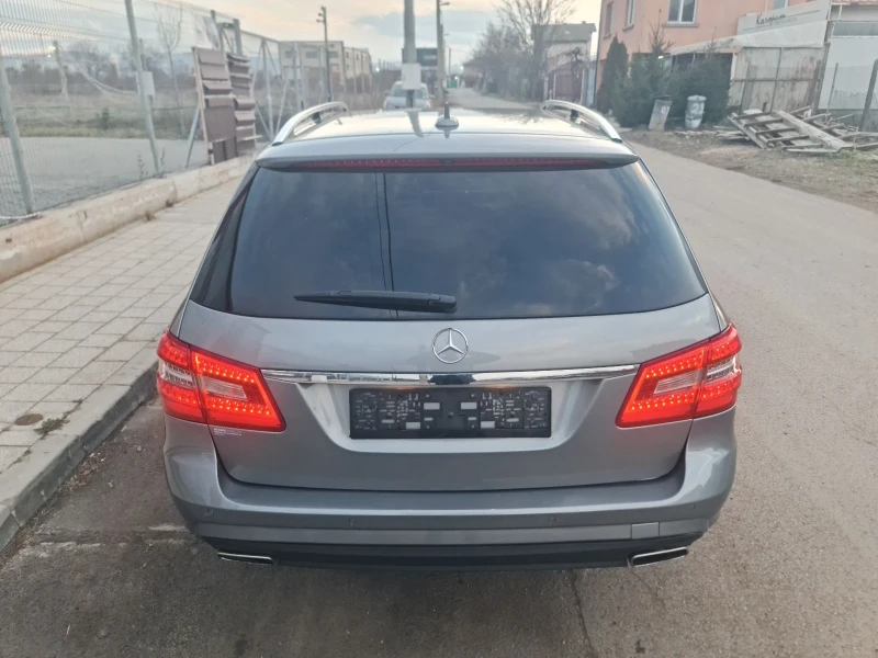 Mercedes-Benz E 350 4-MATIC AMG-пакет бензинов, снимка 4 - Автомобили и джипове - 48882837