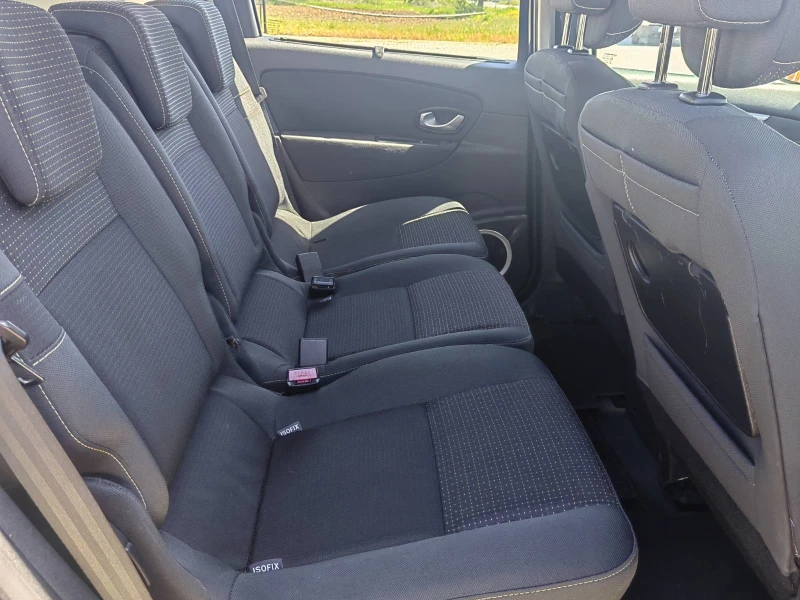 Renault Scenic 1.5 dCi, снимка 6 - Автомобили и джипове - 50046781