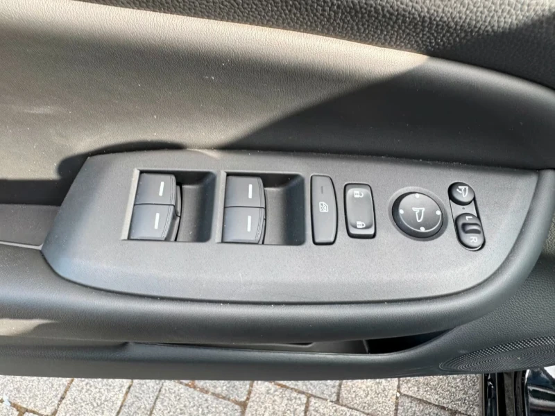 Honda Jazz 1.5/ADVANCE/122HP/HYBRID/CARPLAY/VCONTROL/273fpr, снимка 14 - Автомобили и джипове - 50812138