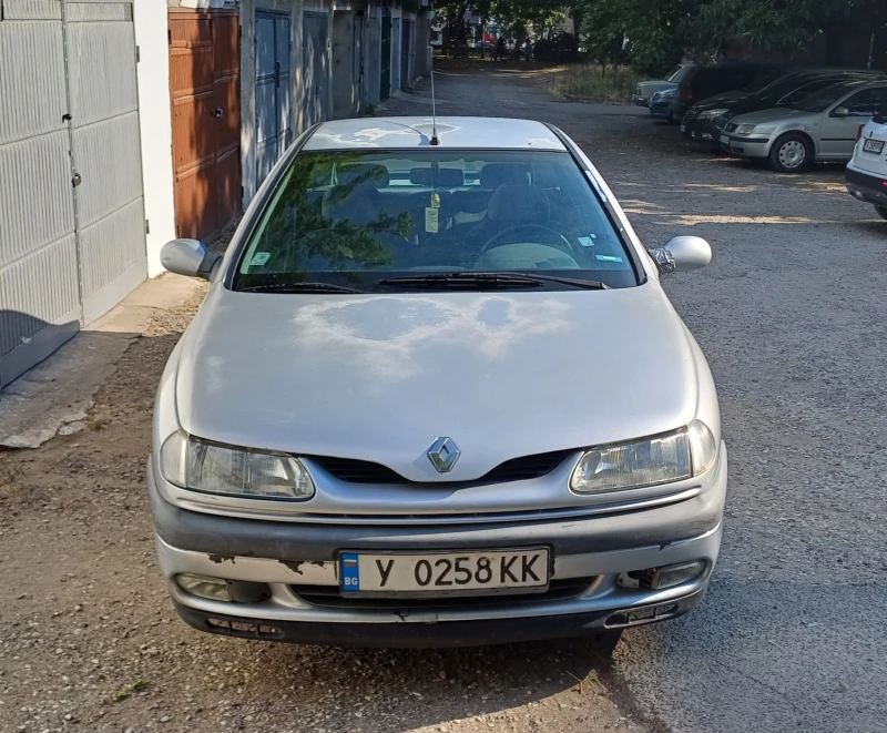 Renault Laguna, снимка 3 - Автомобили и джипове - 52536233