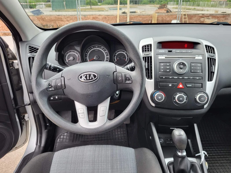 Kia Pro ceed, снимка 10 - Автомобили и джипове - 52208805