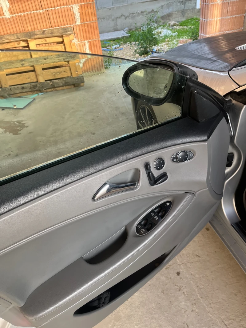 Mercedes-Benz CLS 500, снимка 12 - Автомобили и джипове - 52282763