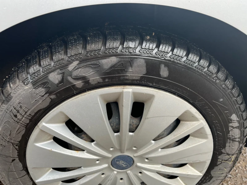 Ford Focus 1.0EcoBoost, снимка 12 - Автомобили и джипове - 52365382