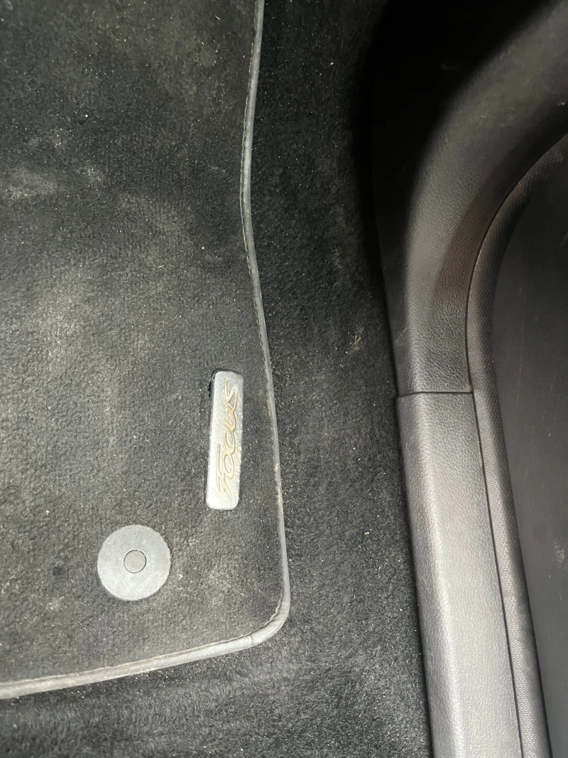 Ford Focus 1.0EcoBoost, снимка 13 - Автомобили и джипове - 52365382