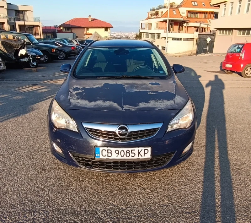 Opel Astra, снимка 2 - Автомобили и джипове - 52882671
