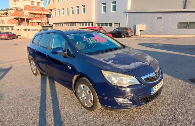 Opel Astra, снимка 3 - Автомобили и джипове - 52882671