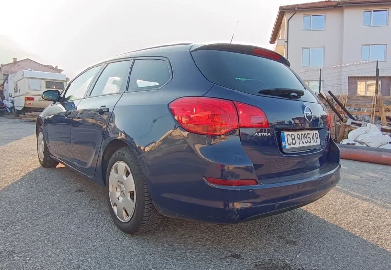 Opel Astra, снимка 6 - Автомобили и джипове - 52882671