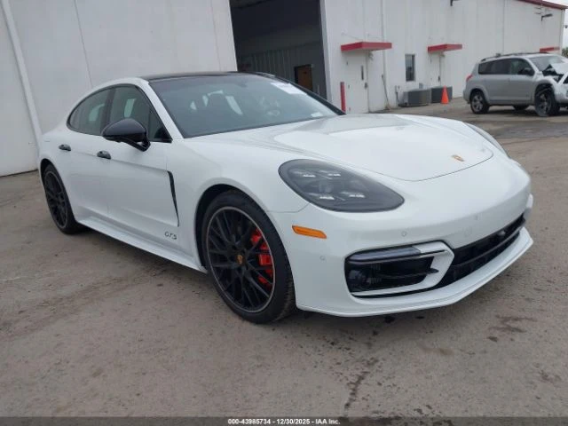 Porsche Panamera GTS* SPORT CHRONO* BOSE