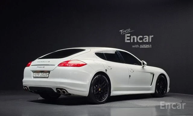 Porsche Panamera, снимка 2 - Автомобили и джипове - 54466792