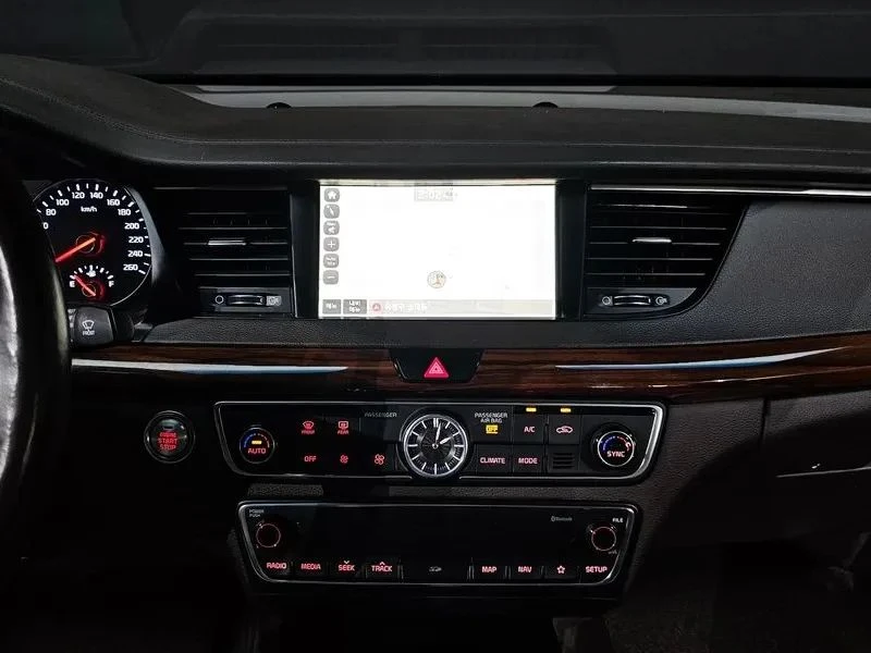 Kia K7, снимка 17 - Автомобили и джипове - 56689506