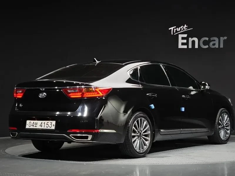 Kia K7, снимка 2 - Автомобили и джипове - 56689506