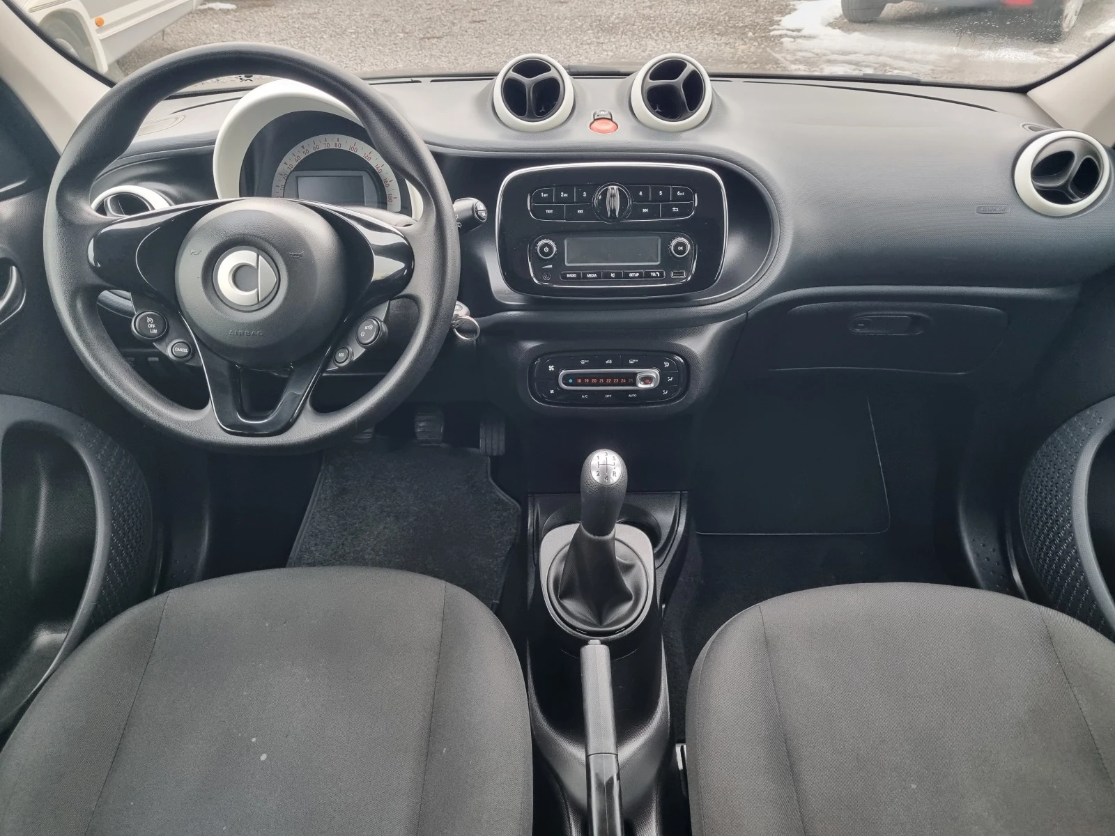 Smart Forfour 1.0, EURO 6B | Mobile.bg — изображение 11