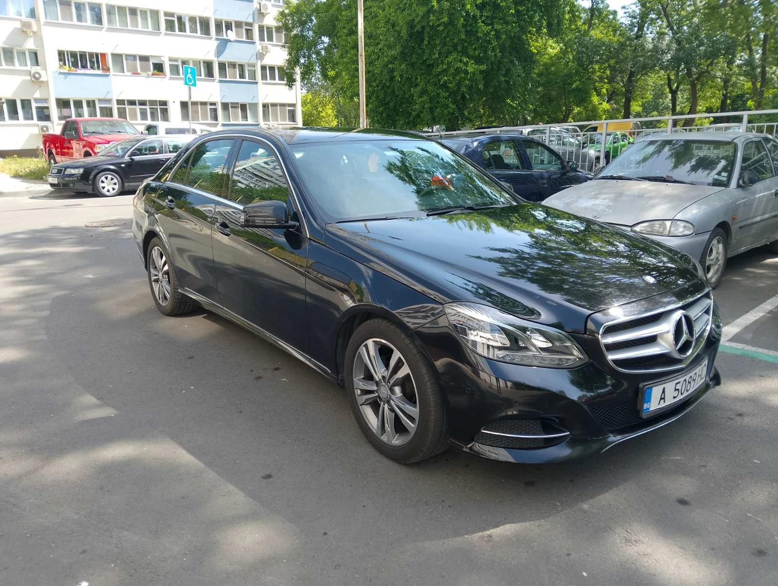 Mercedes-Benz E 200  - изображение 2