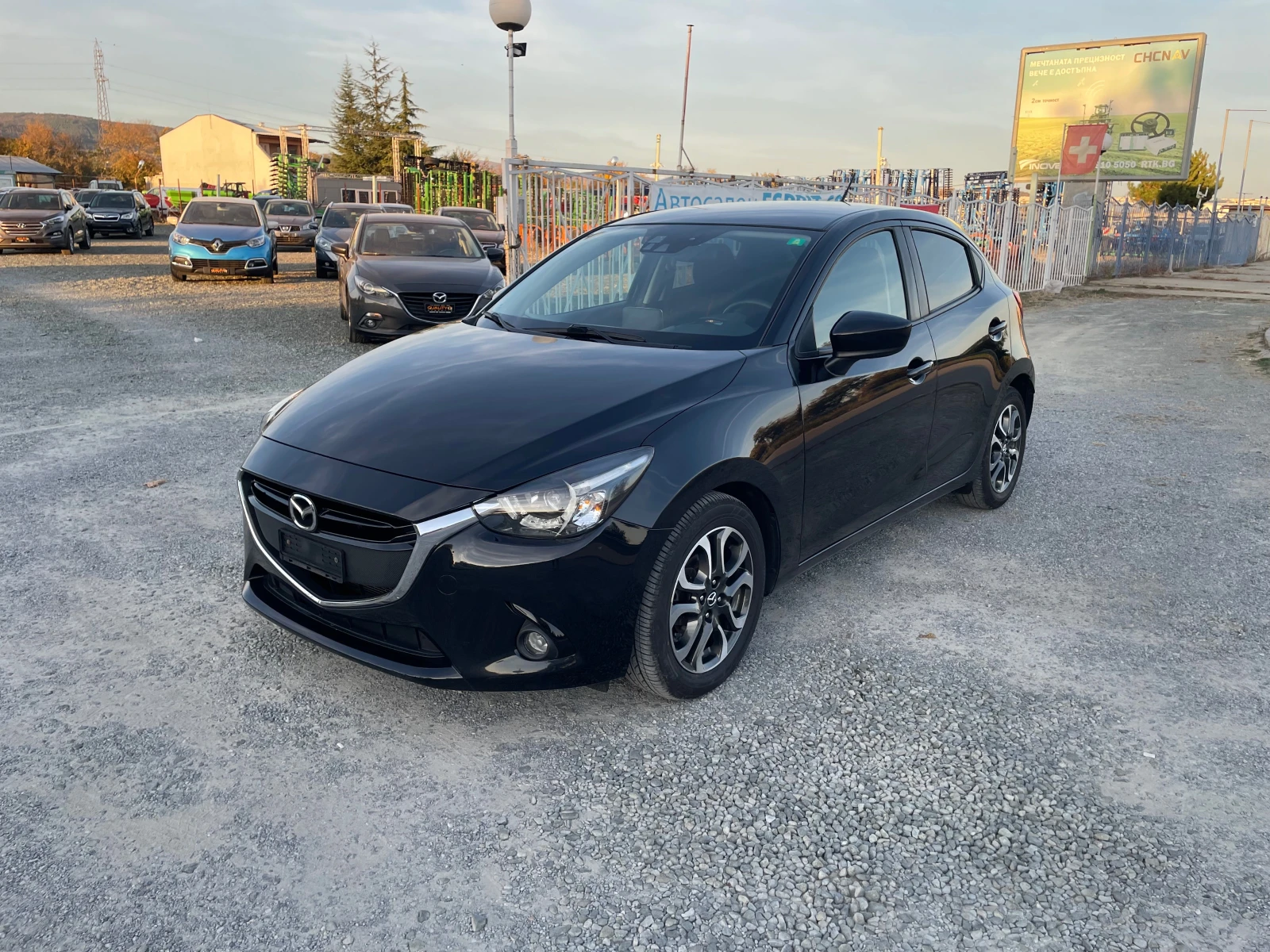 Mazda 2 AUTOMAT  NAVI REVOLUTION ШВЕЙЦАРИЯ - [1] 