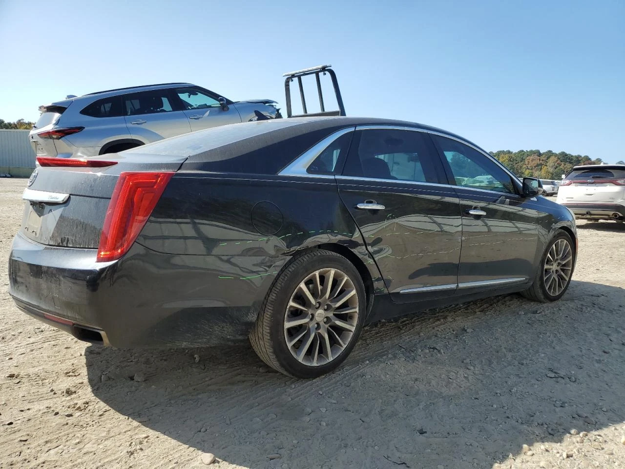 Cadillac XTS 3.6L V6 * Погрев отпред/отзад * Oпция за Газово - изображение 3