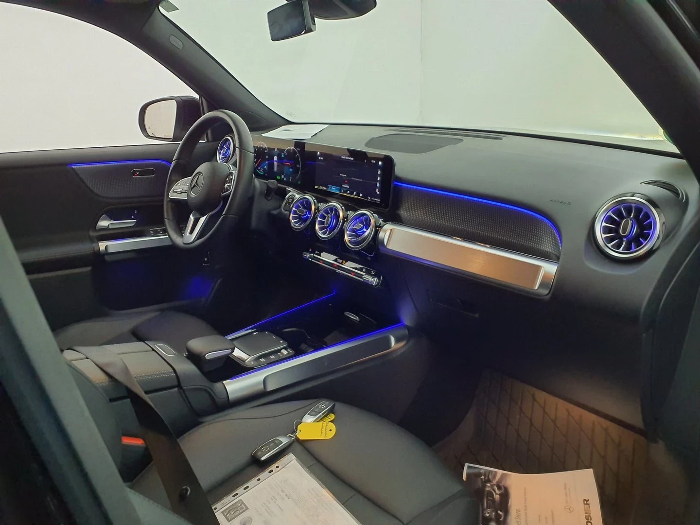 Mercedes-Benz EQB Progressive 250 4MATIC  - изображение 10