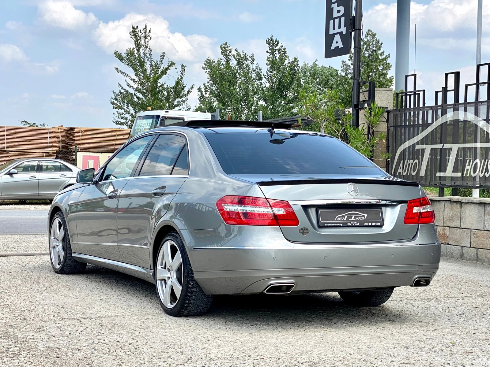 Mercedes-Benz E 500 LPG* Pano* Dis* Key GO* MAX FULL&* Germany*  - изображение 4